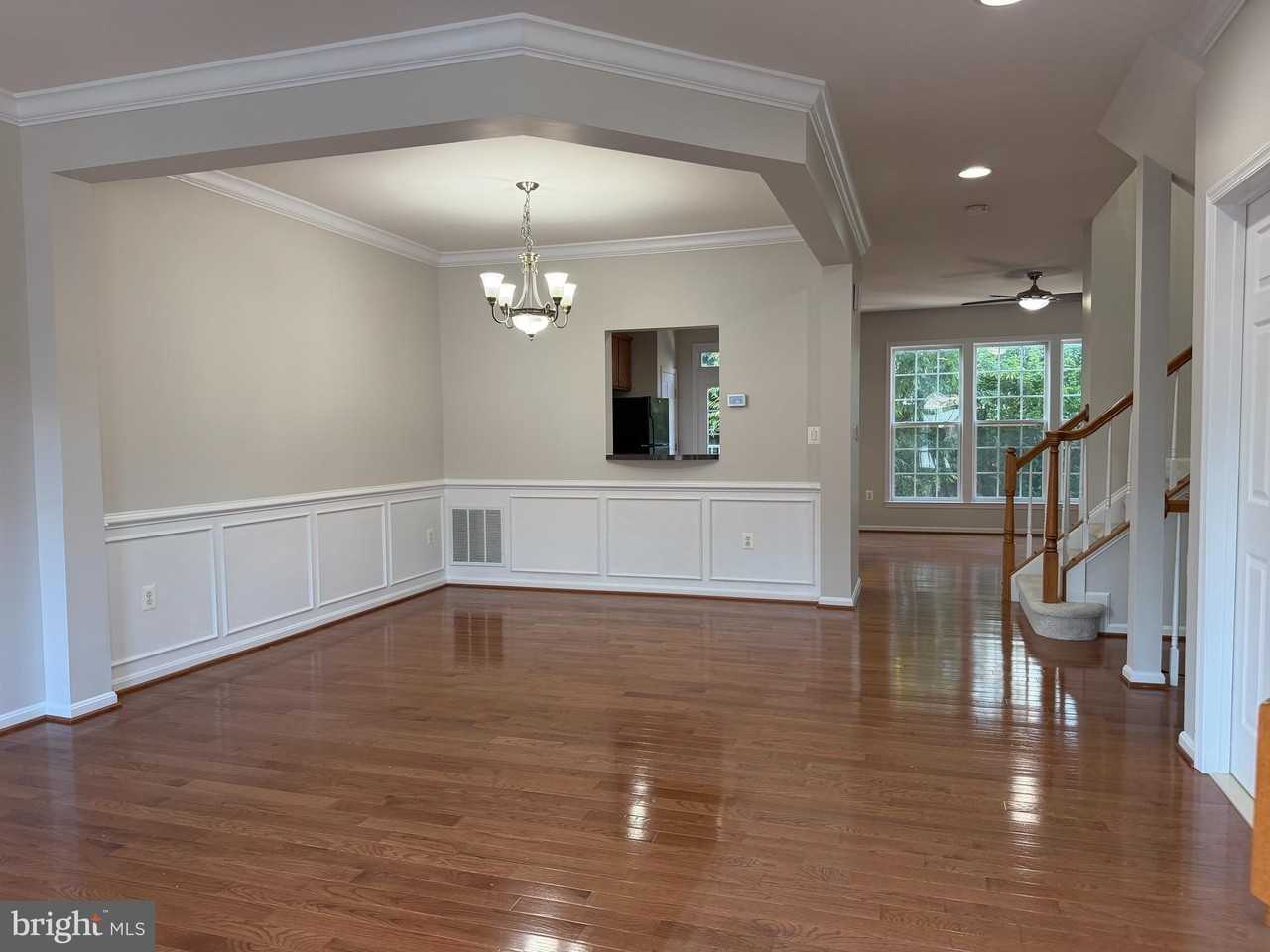 5669 Faircloth Ct - Photo 5 of 36