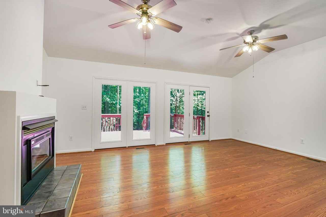 10521 Roosevelt Dr - Photo 7 of 31