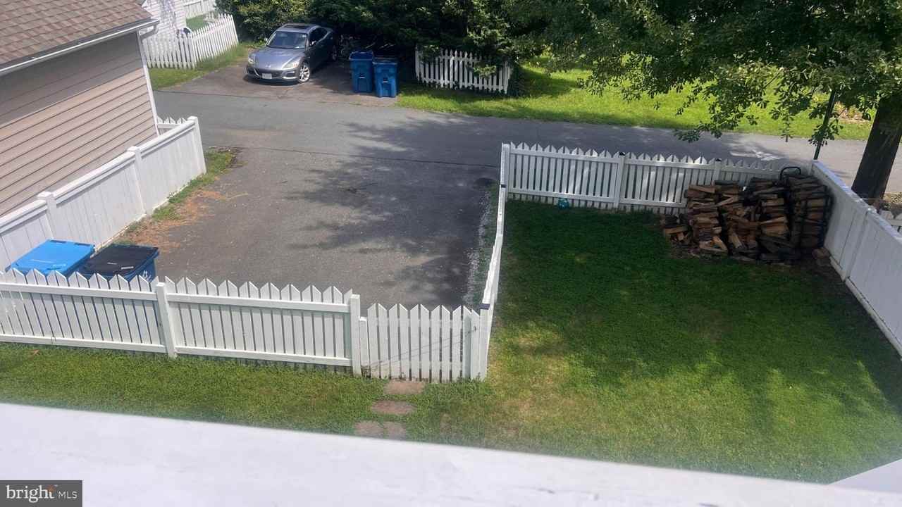 20409 Plainfield St - Photo 5 of 15