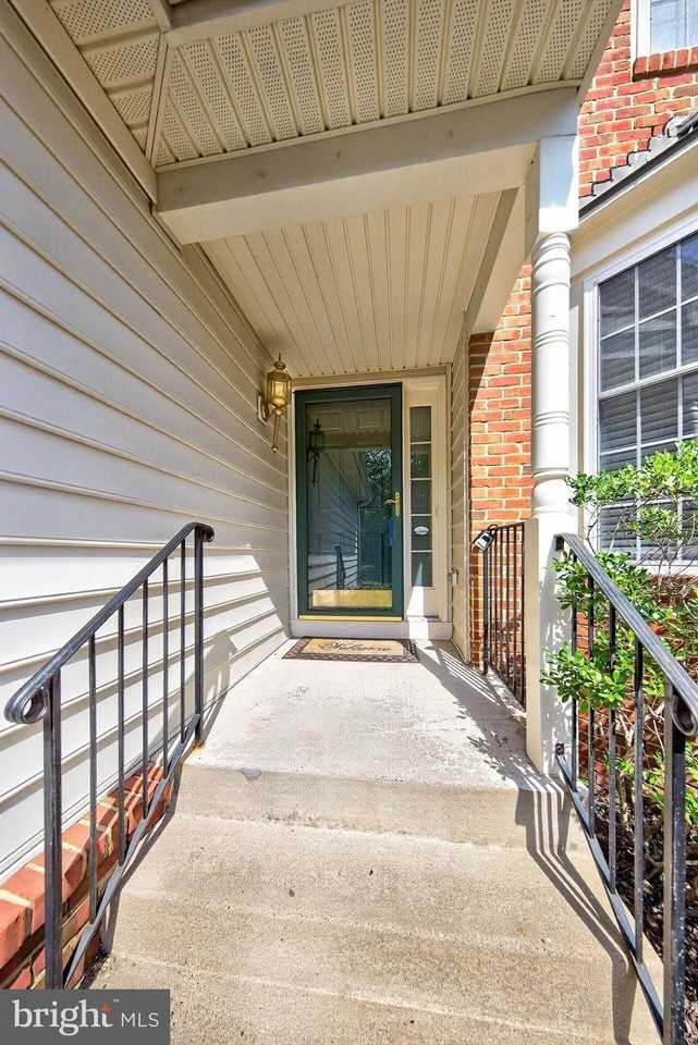 5602 Wheelwright Way - Photo 2 of 50