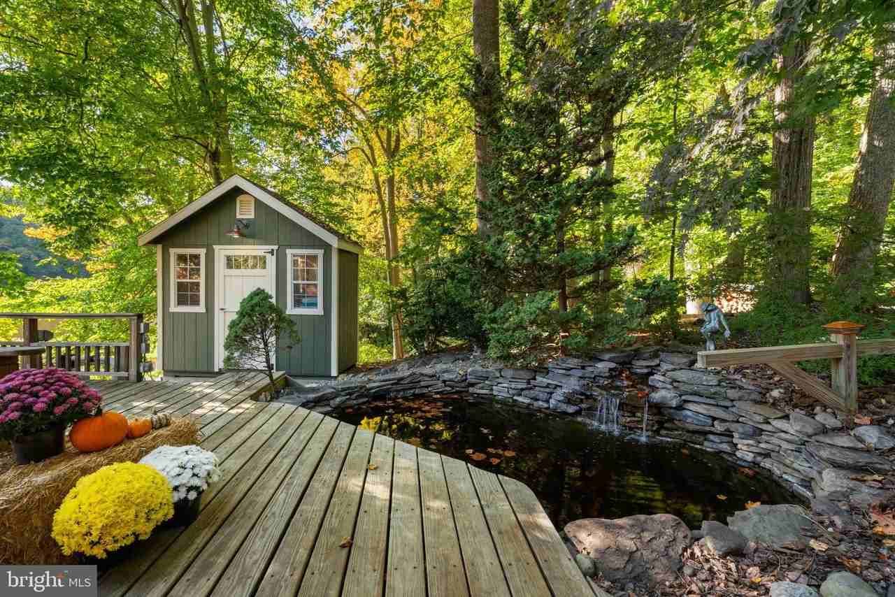 8255 Sunderman Pl - Photo 6 of 45