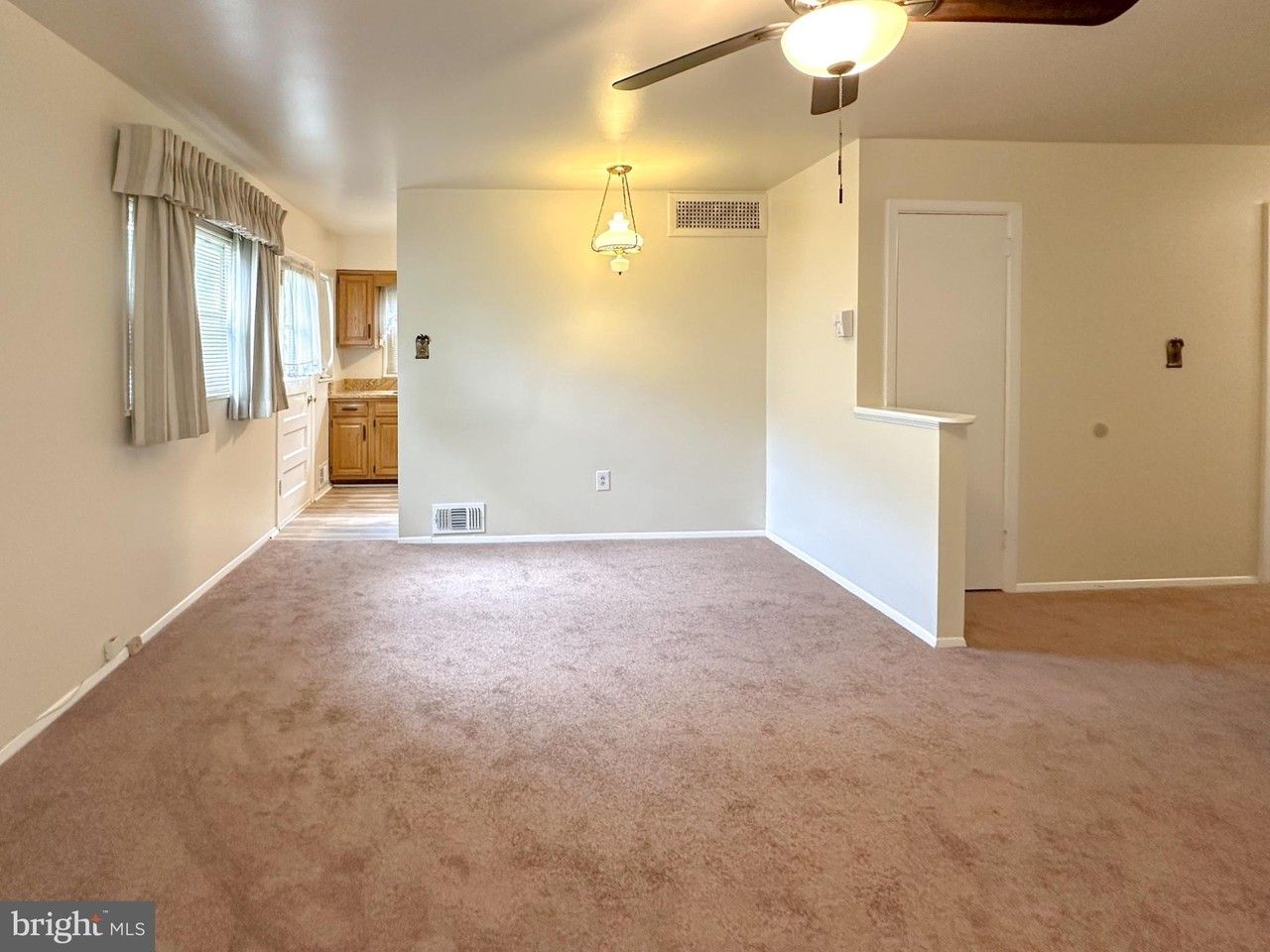 1406 Hylton Ave - Photo 5 of 21