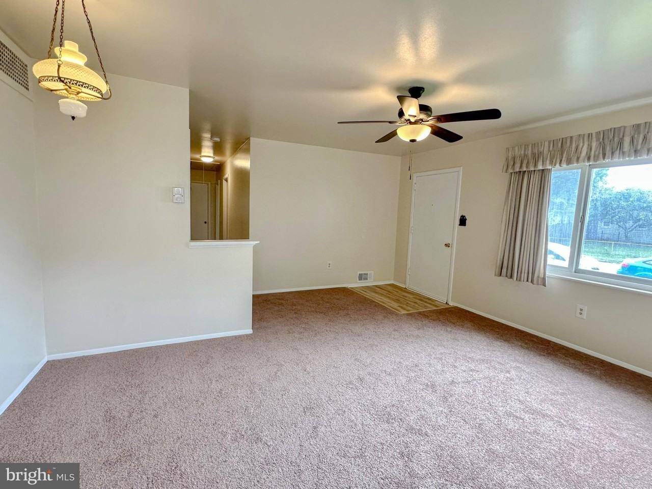 1406 Hylton Ave - Photo 7 of 21