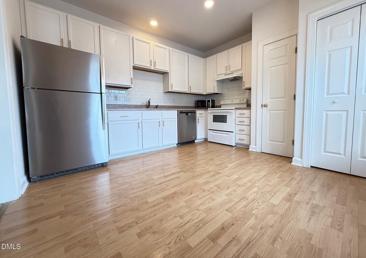 2701 Sterling Park Dr - Photo 5 of 28