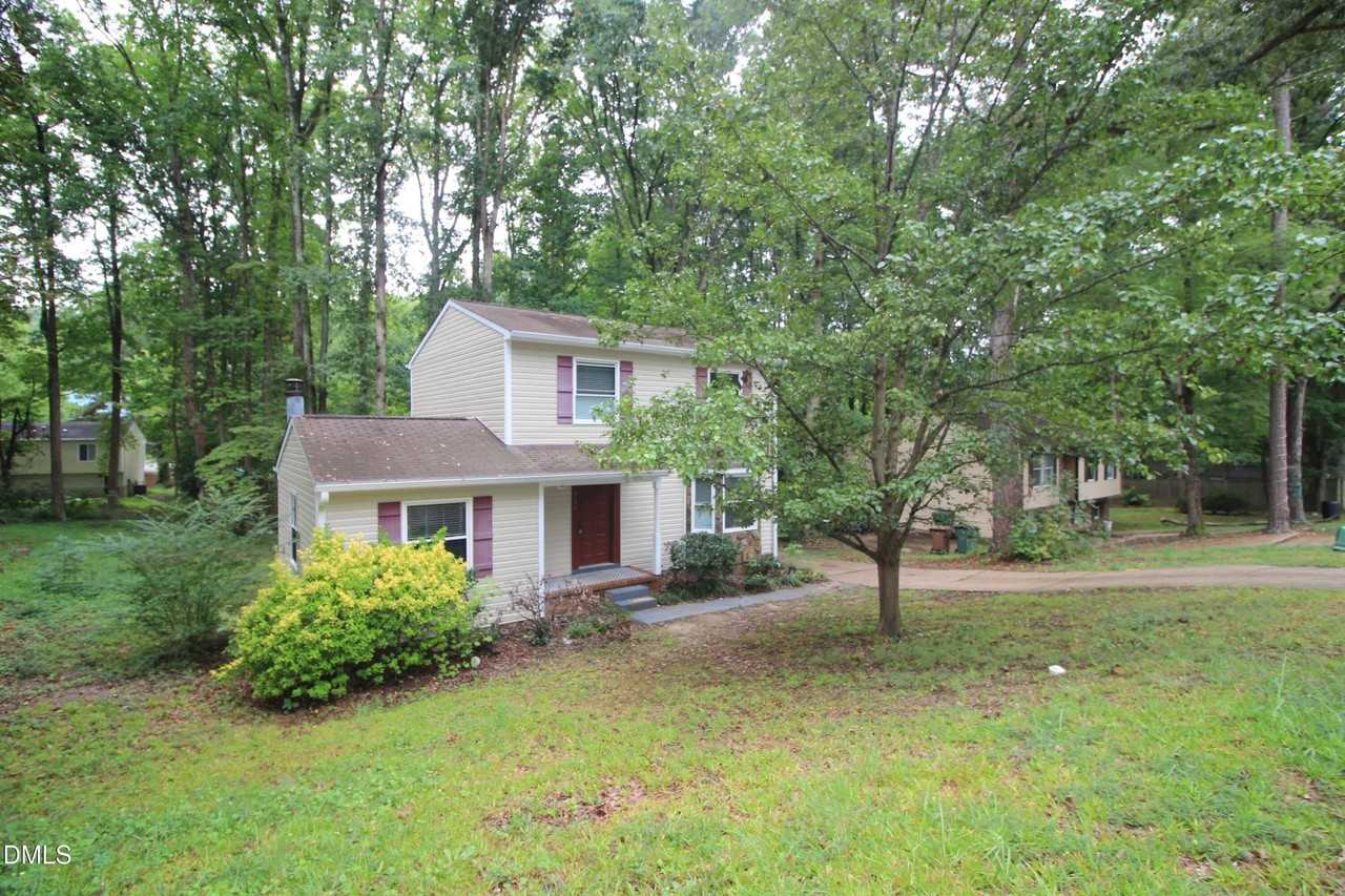 608 E Dynasty Dr - Photo 2 of 17