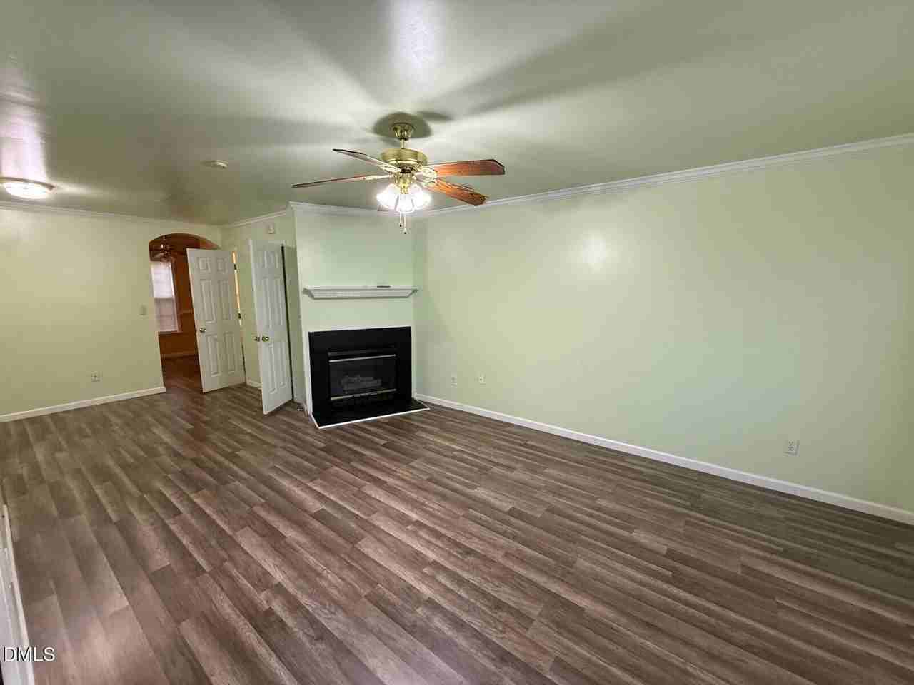 2829 Crestscene Trl - Photo 4 of 22