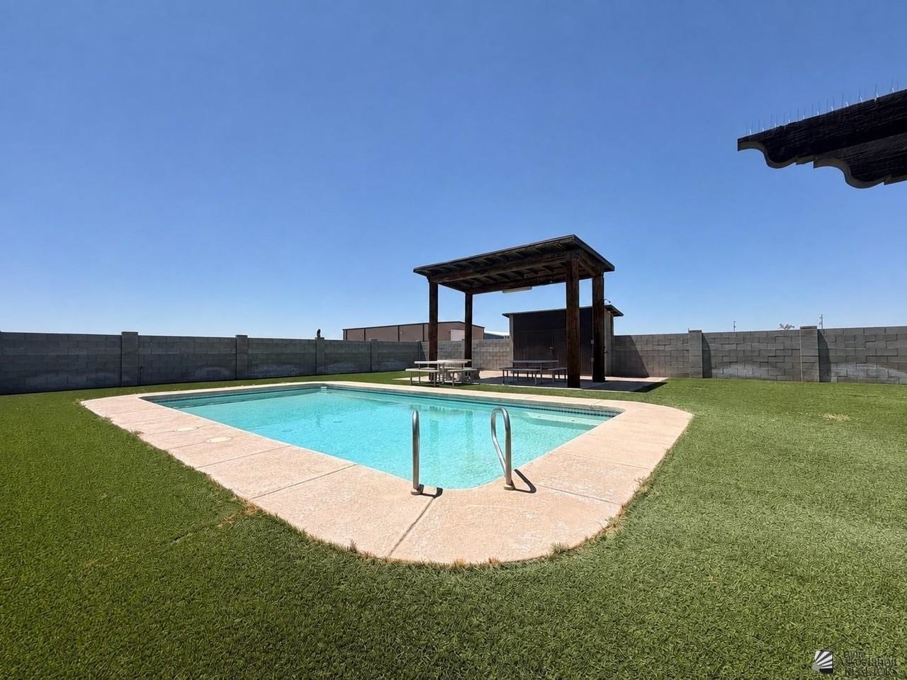 11654 S Clementine Ave - Photo 7 of 28
