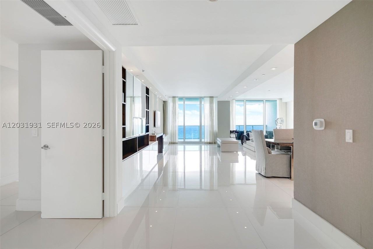2711 S Ocean Dr #2803 - Photo 7 of 47