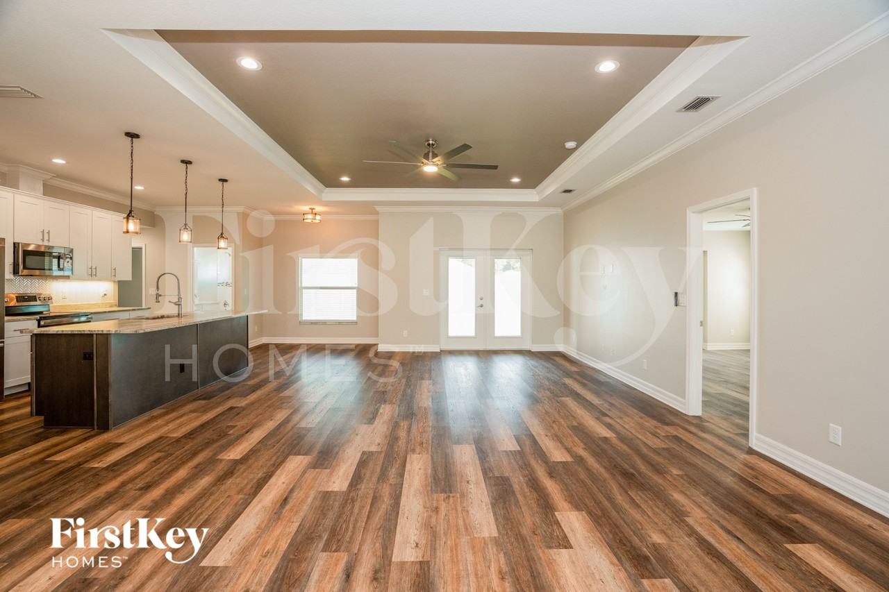 6901 Jarvis Rd - Photo 2 of 15