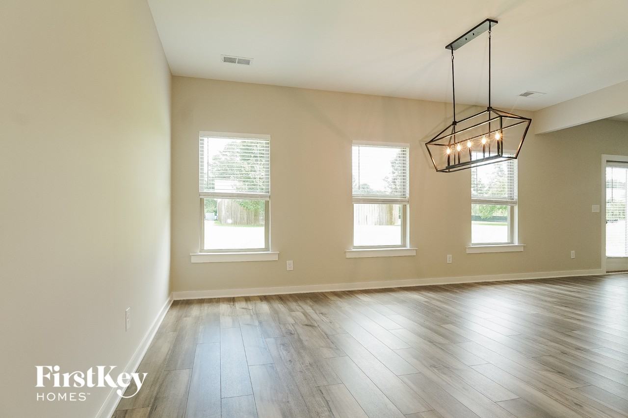 144 Crossroads Cir - Photo 7 of 15