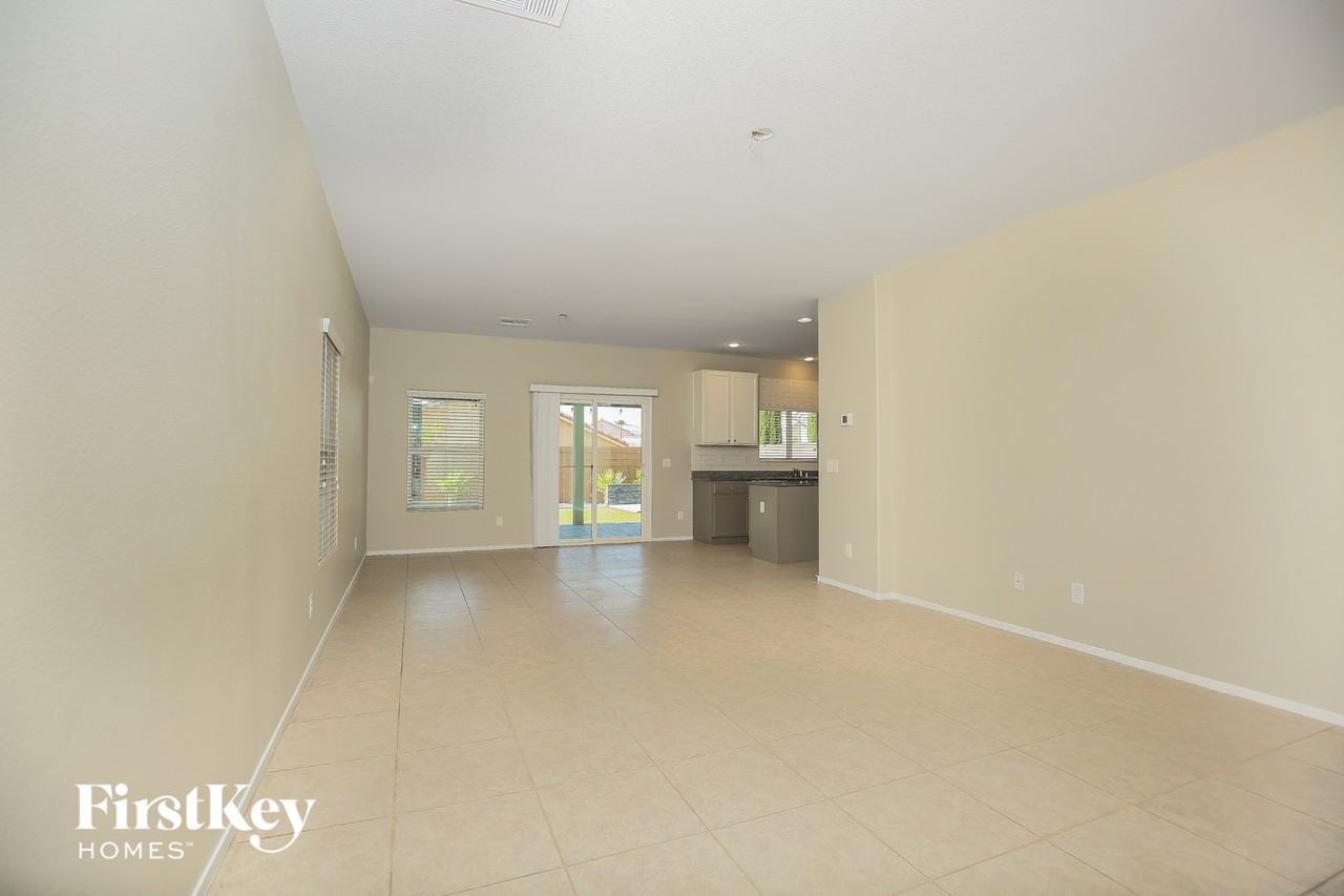 9955 Sea Fog Ct - Photo 3 of 15