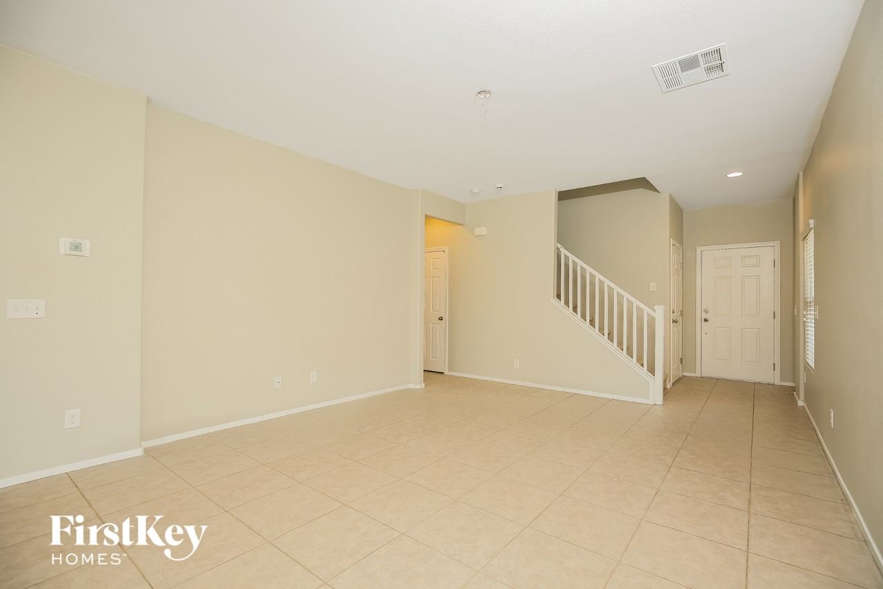 9955 Sea Fog Ct - Photo 4 of 15