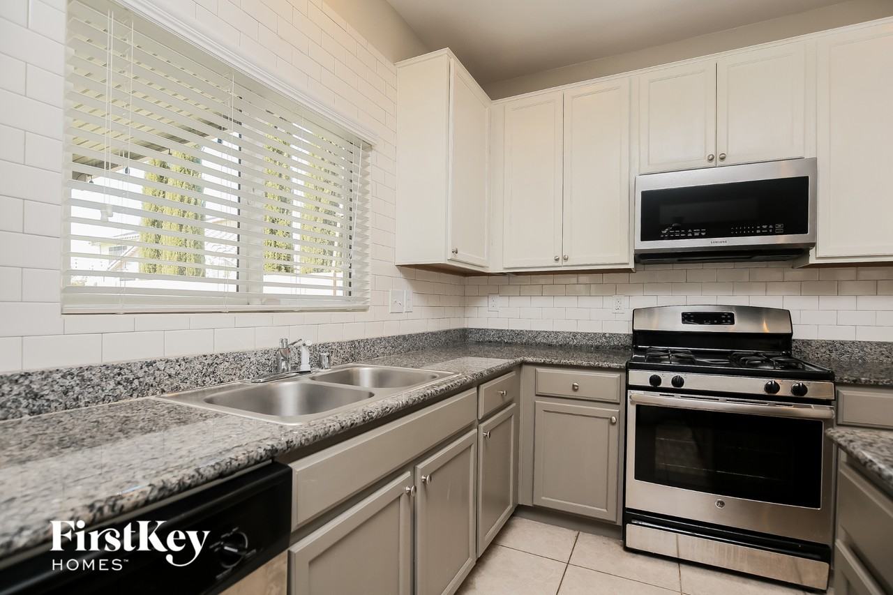 9955 Sea Fog Ct - Photo 6 of 15