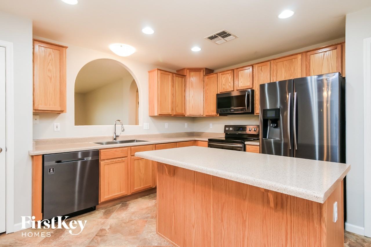4115 E Lambeth Pl - Photo 6 of 15