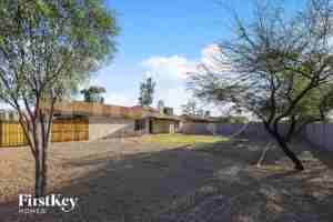 featured image of 2121 W Monona Dr