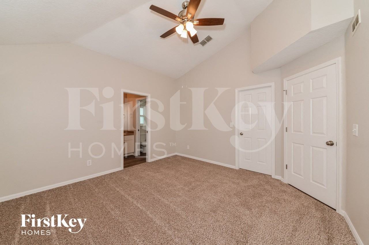 7435 Oxford Garden Cir - Photo 7 of 16