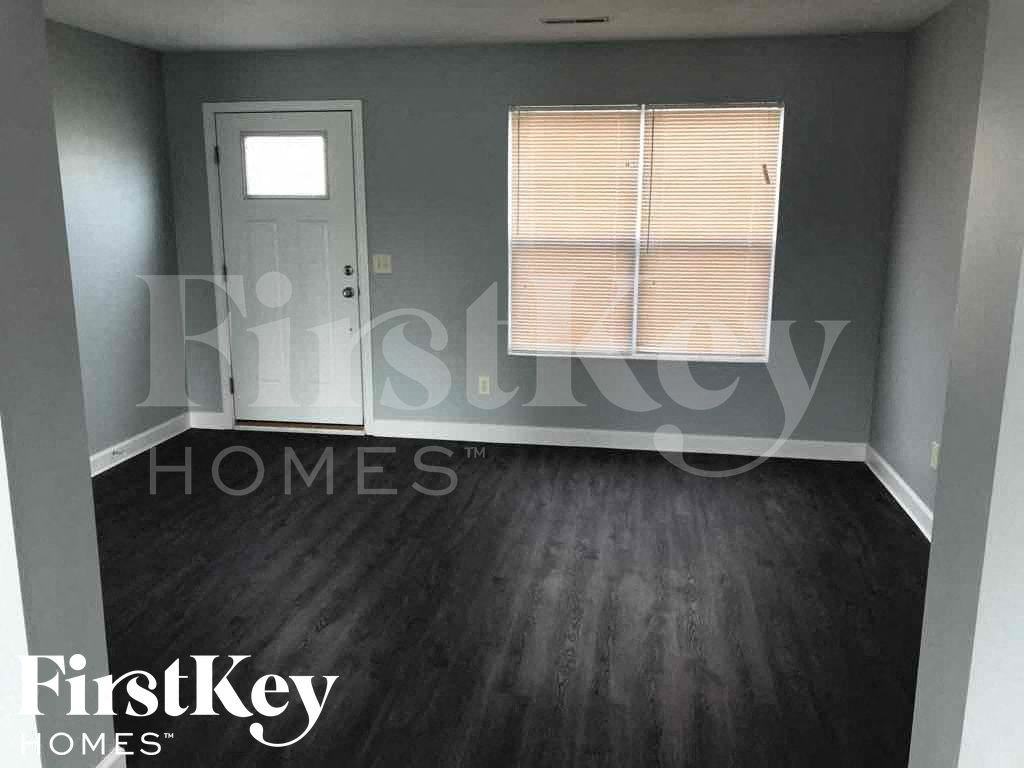 6573 Abingdon Hall - Photo 2 of 24