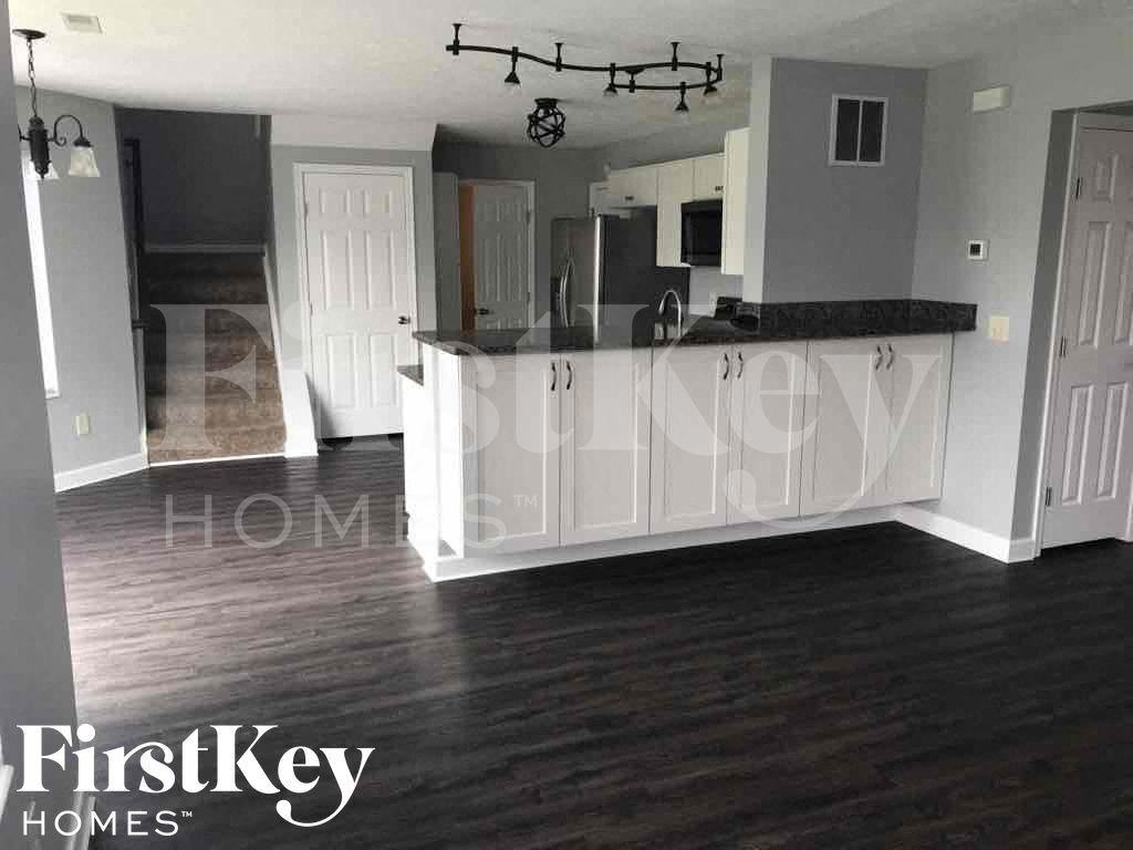 6573 Abingdon Hall - Photo 5 of 24