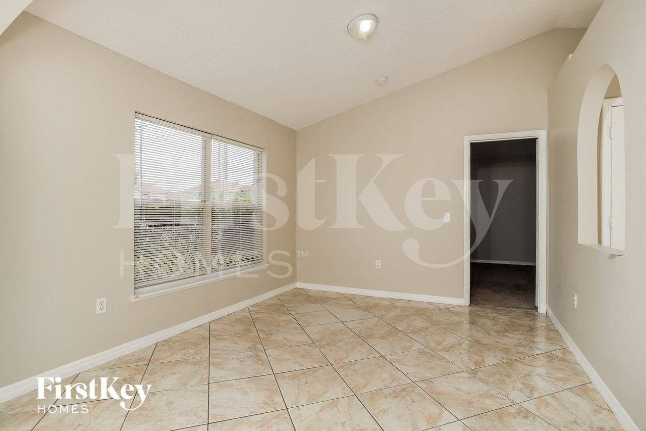 626 Elbridge Dr - Photo 4 of 16
