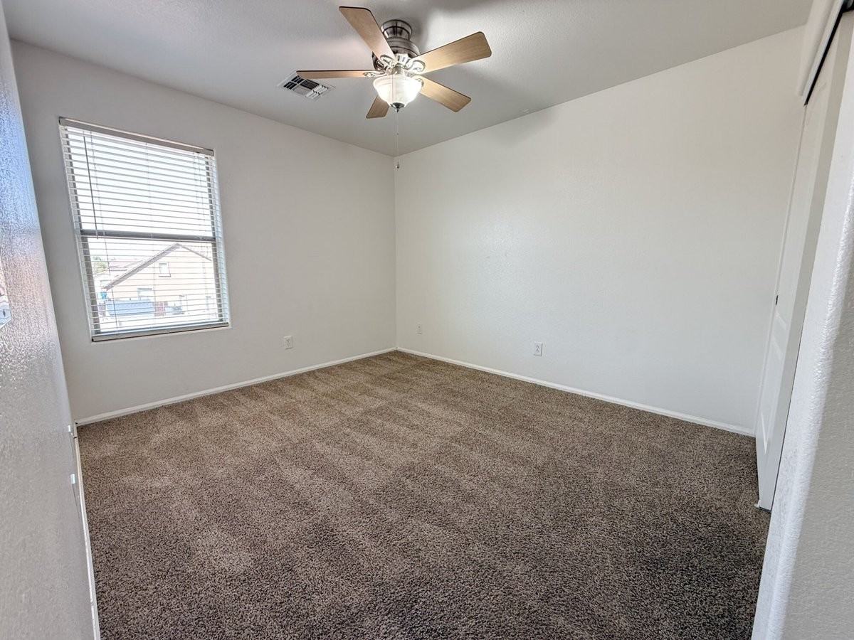 4802 W Fawn Dr - Photo 3 of 38