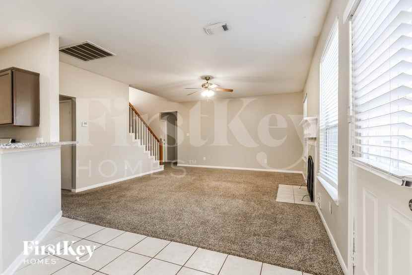 13618 Country Time Cir - Photo 3 of 17