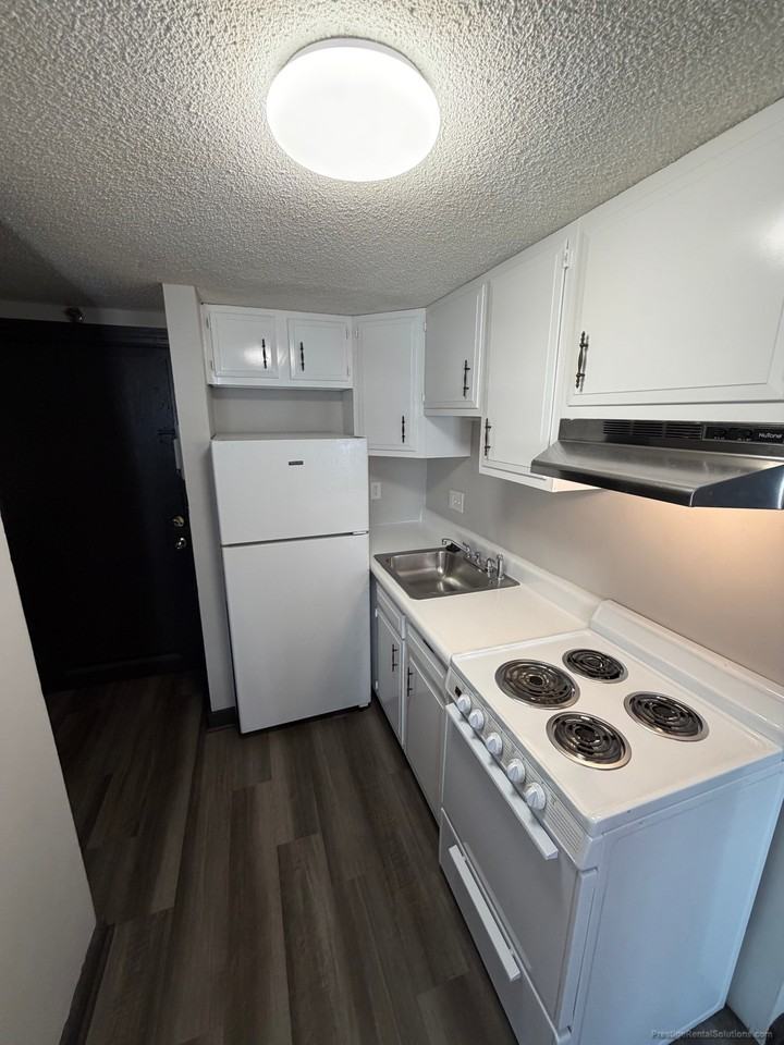 153 Main St #19 - Photo 3 of 16