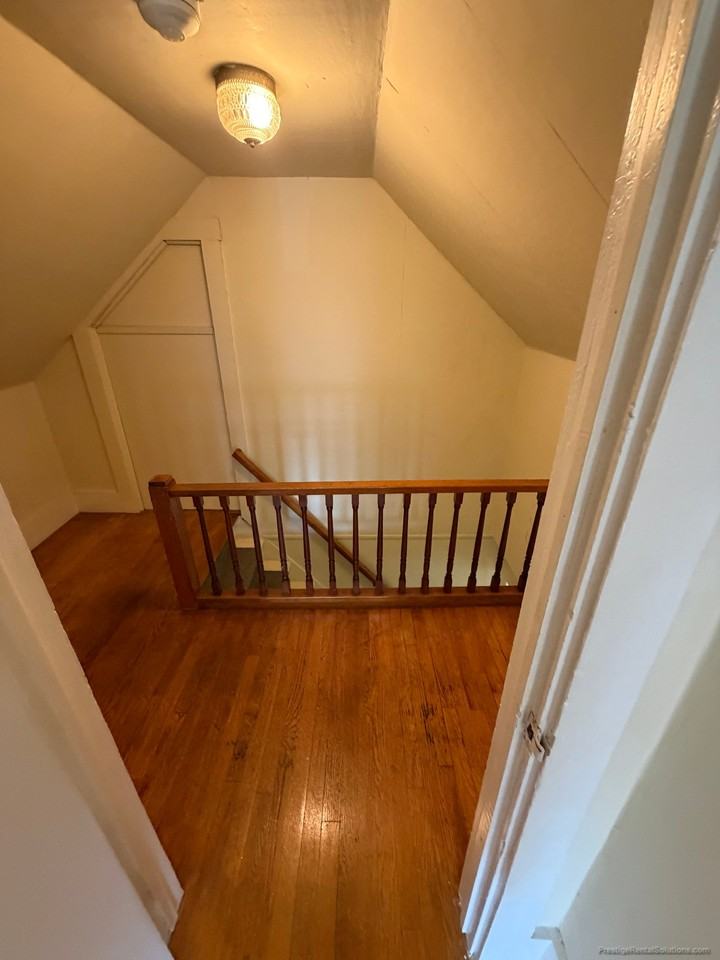 137 Merriam Ave #2 - Photo 7 of 34