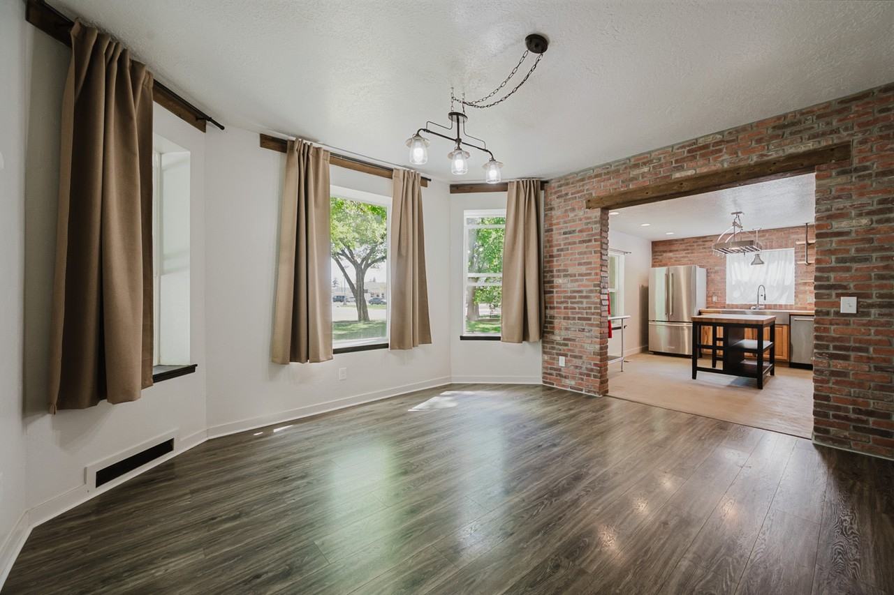 51 E 200 N #HOME - Photo 3 of 27