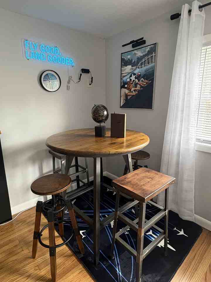 301 Wolfe St #2ndFL - Photo 3 of 10