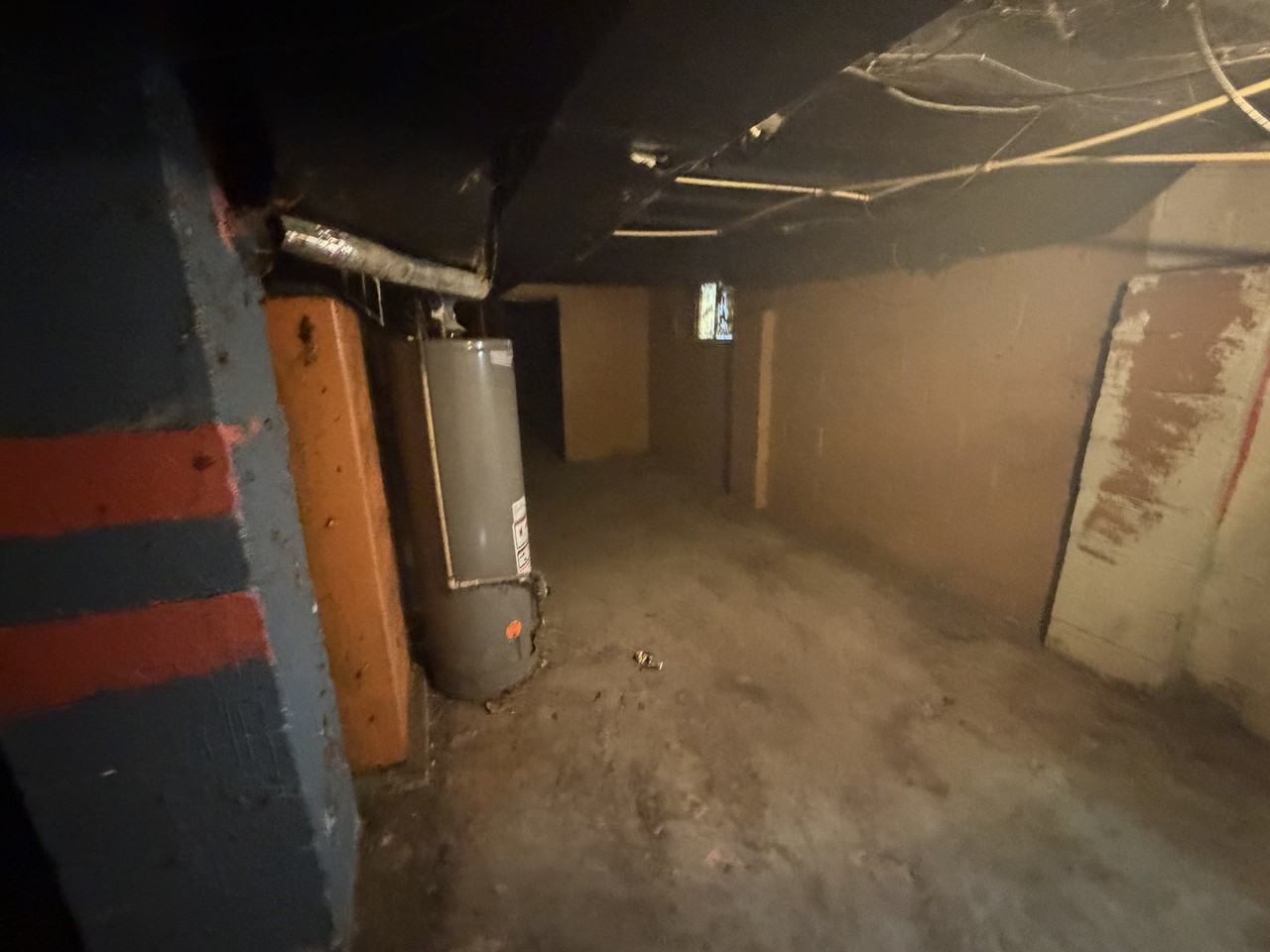19163 Hanna St - Photo 3 of 6