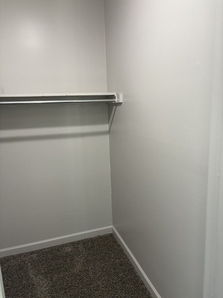5450 Southgate Blvd #5 - Photo 6 of 9