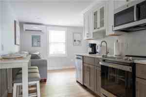 featured image of 43 Franklin St ##3