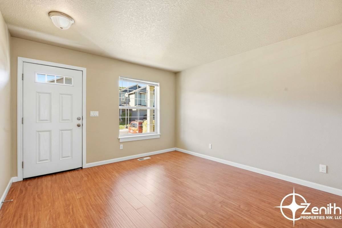 9310 Ne 80th Cir - Photo 3 of 10