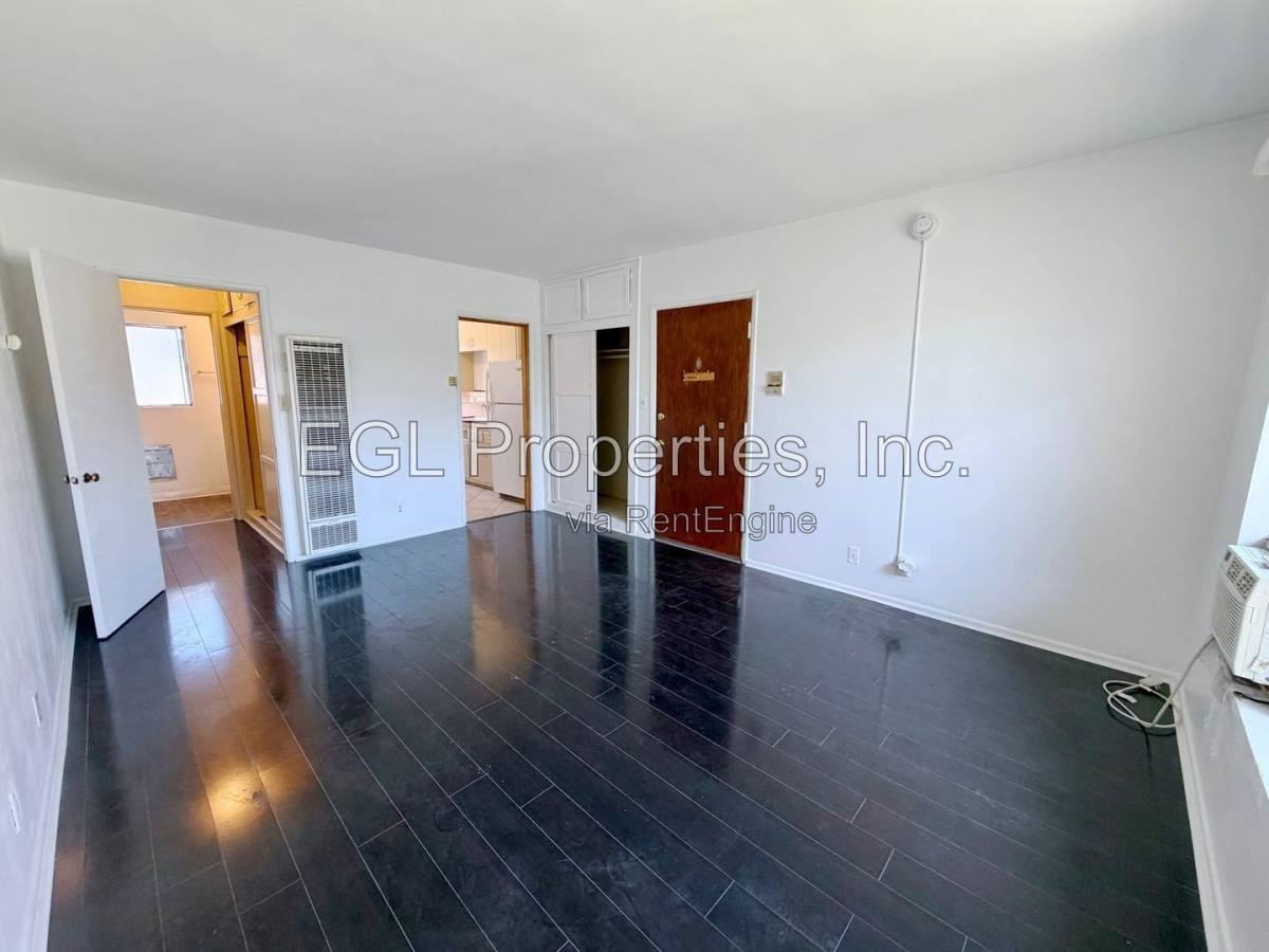1211 N New Hampshire Ave #14