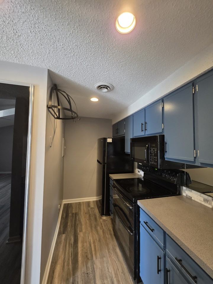 2440 Stembridge Ct #J - Photo 5 of 11