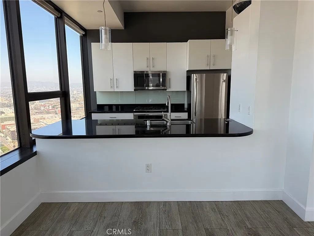 1100 Wilshire Blvd #2812 - Photo 2 of 11