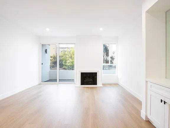 1616 N Serrano Ave - Photo 2 of 12