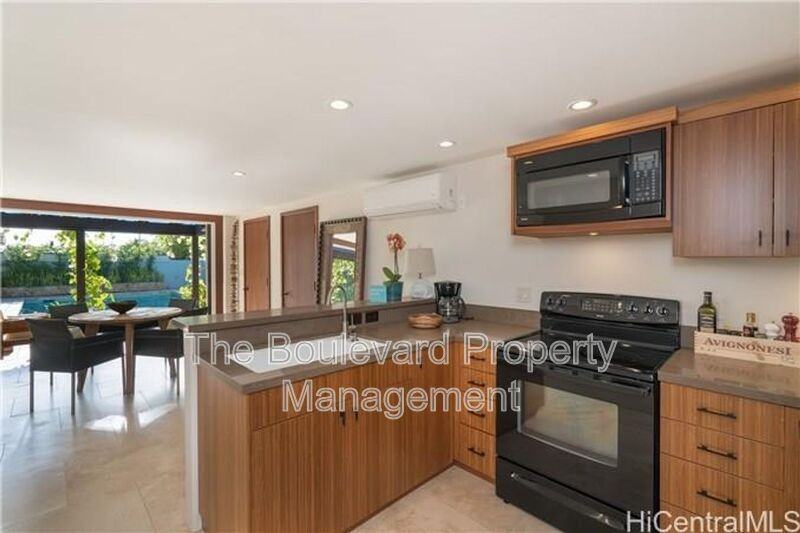 4316 Aukai Ave #D - Photo 3 of 8