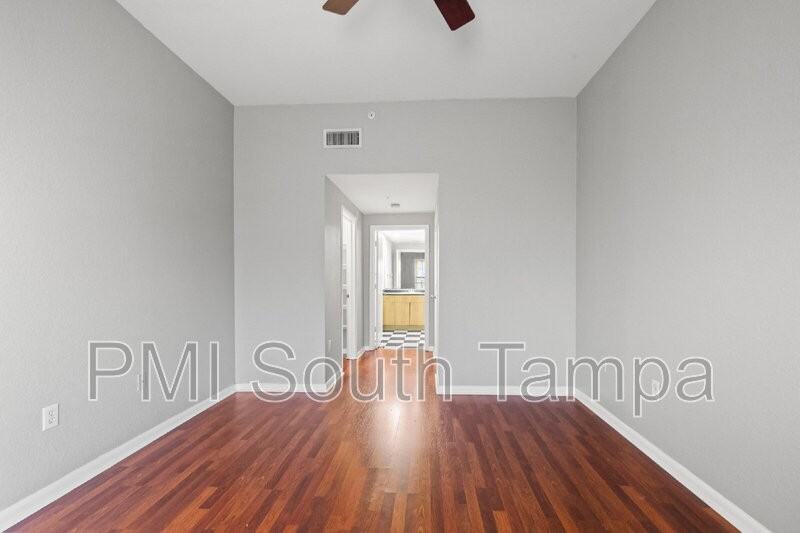 2421 W Horatio St #838 - Photo 6 of 29
