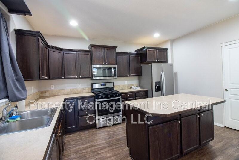 20278 Knightsbridge Pl - Photo 4 of 29