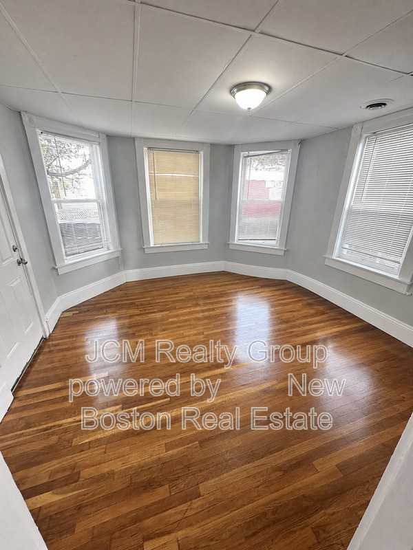 38 Neptune St #U1L - Photo 2 of 5