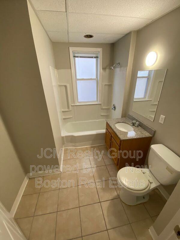 38 Neptune St #U1R - Photo 2 of 5