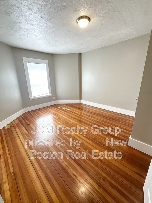38 Neptune St #U3L - Photo 4 of 5