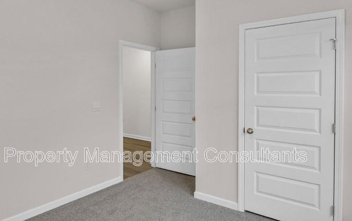 319 Murphy Ln - Photo 5 of 35