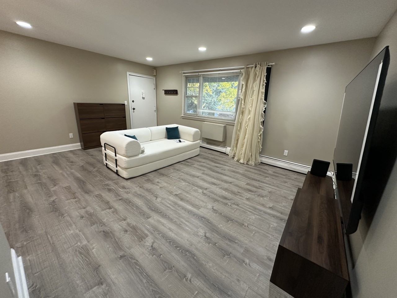 90 Silliman St #3B - Photo 2 of 9
