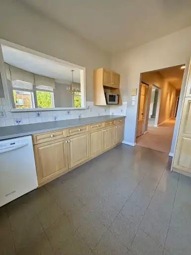 5461 12 Ave #202 - Photo 6 of 26