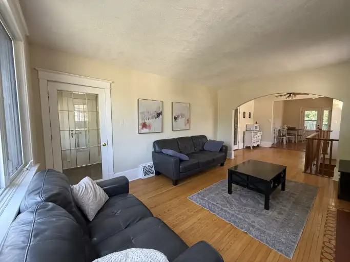 225 Mark St #MAIN - Photo 7 of 30