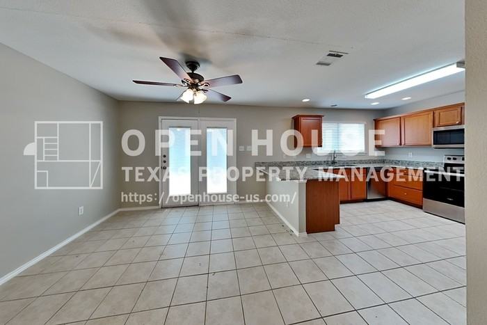 5732 Mountain Stream Trl - Photo 7 of 20