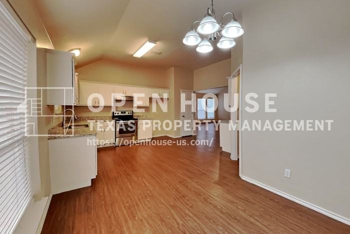 3112 Creekside Dr - Photo 6 of 18