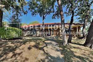 featured image of 8 Lake Forest Dr
